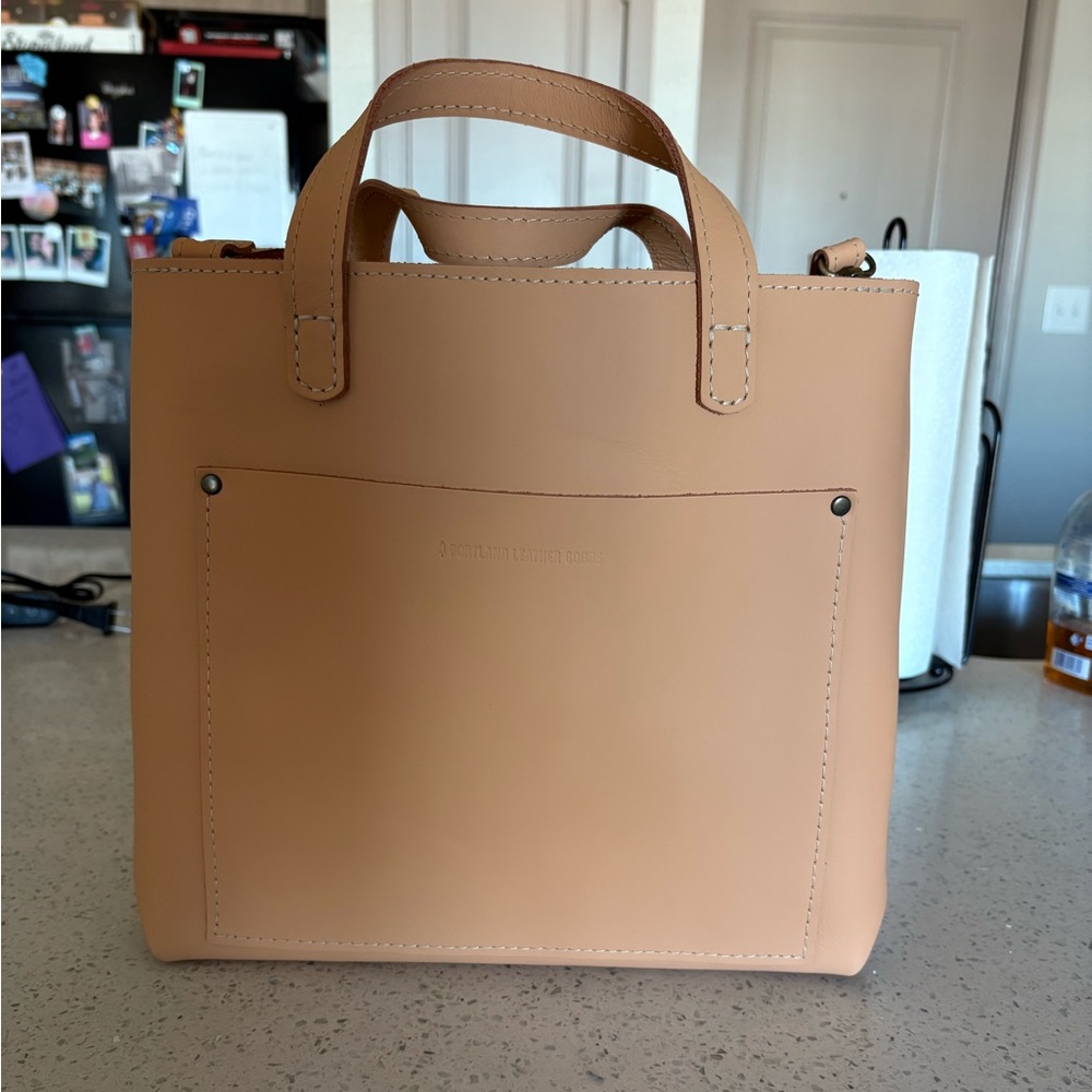 Portland Leather Crossbody Tote